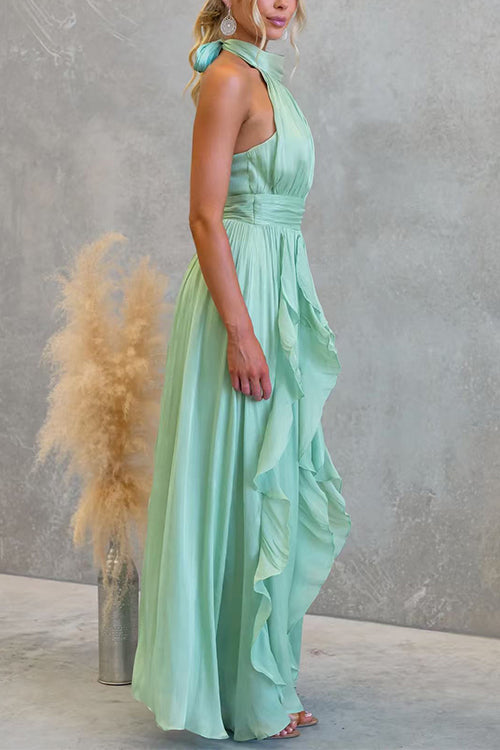 Vestido maxi de cuello halter con cintura entallada y volantes