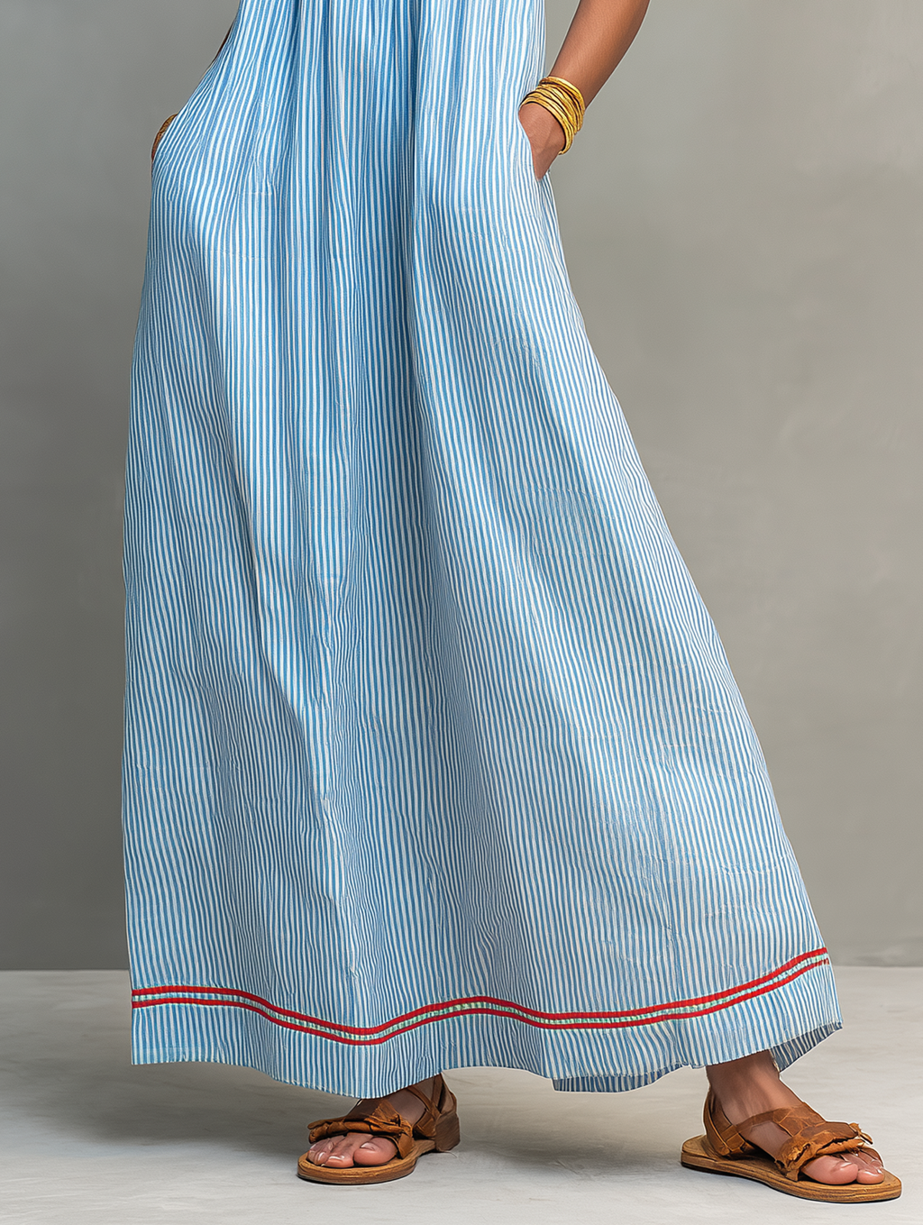 Nora | Vestido azul fluido con bolsillos