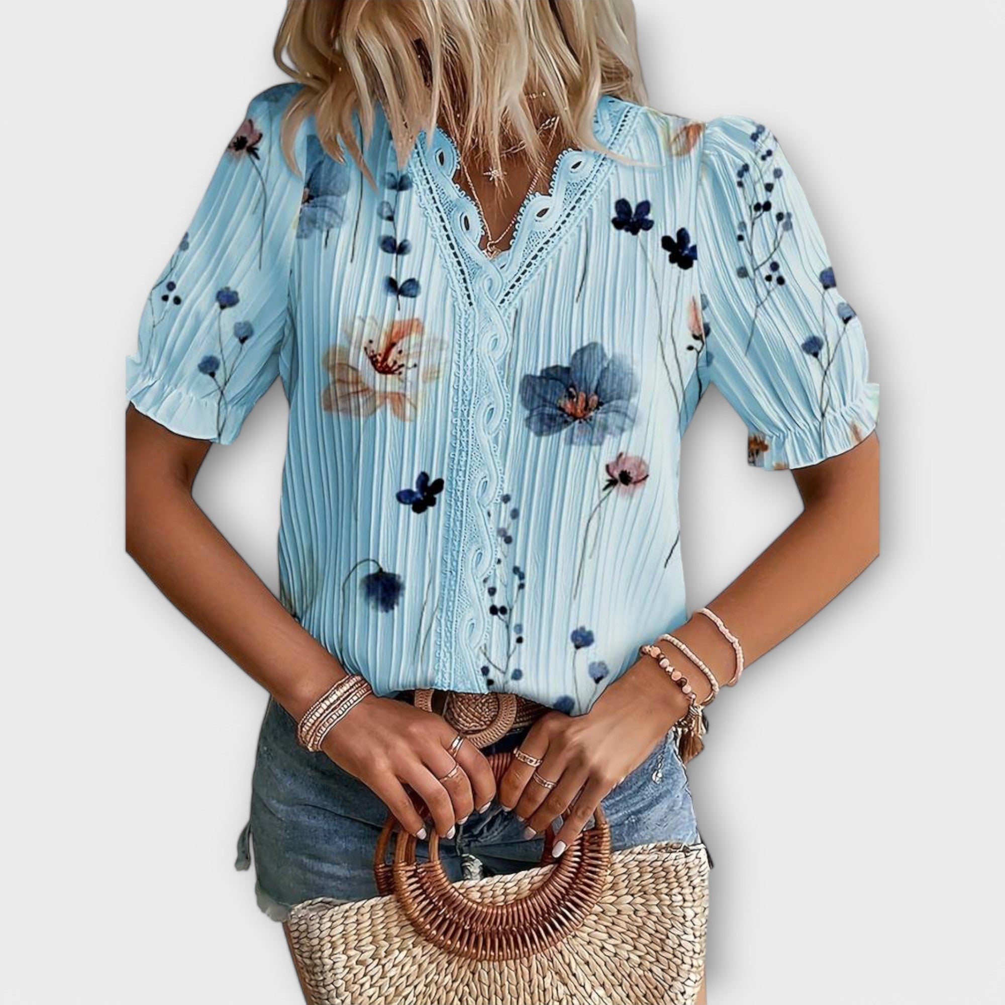 Emilia - Blusa con escote en V