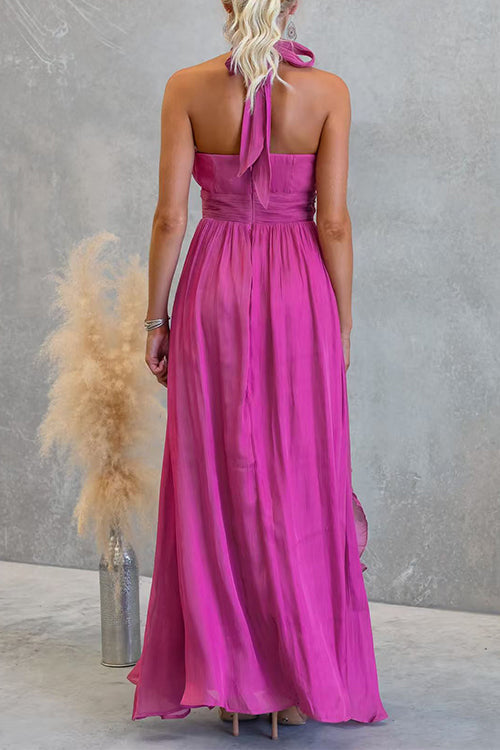 Vestido maxi con escote halter y volantes de caída fluida