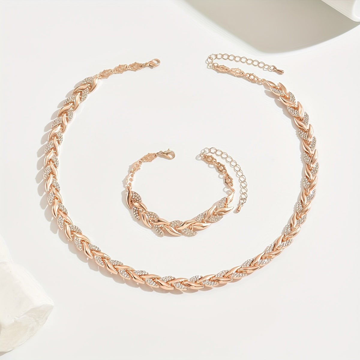 Blanca™ - Collar trenzado brillante con elegancia sofisticada