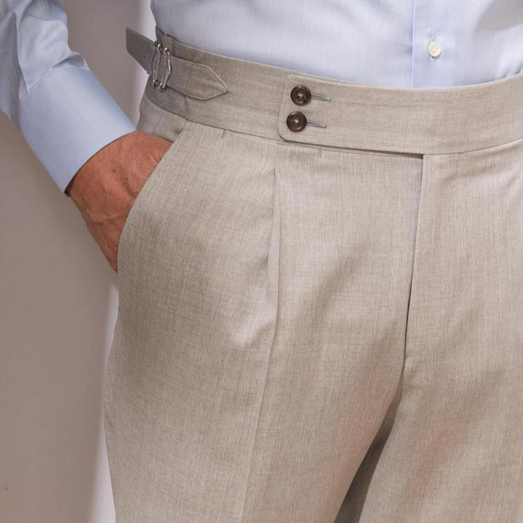 Alessandro™ - Pantalón beige de lujo con diseño distinguido