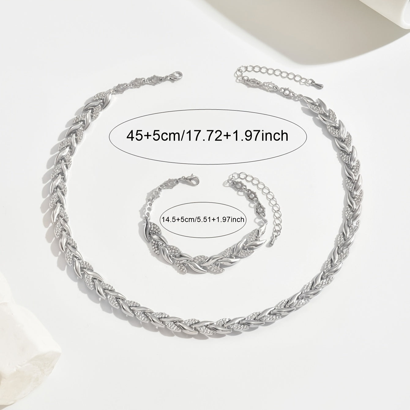 Blanca™ - Collar trenzado brillante con elegancia sofisticada