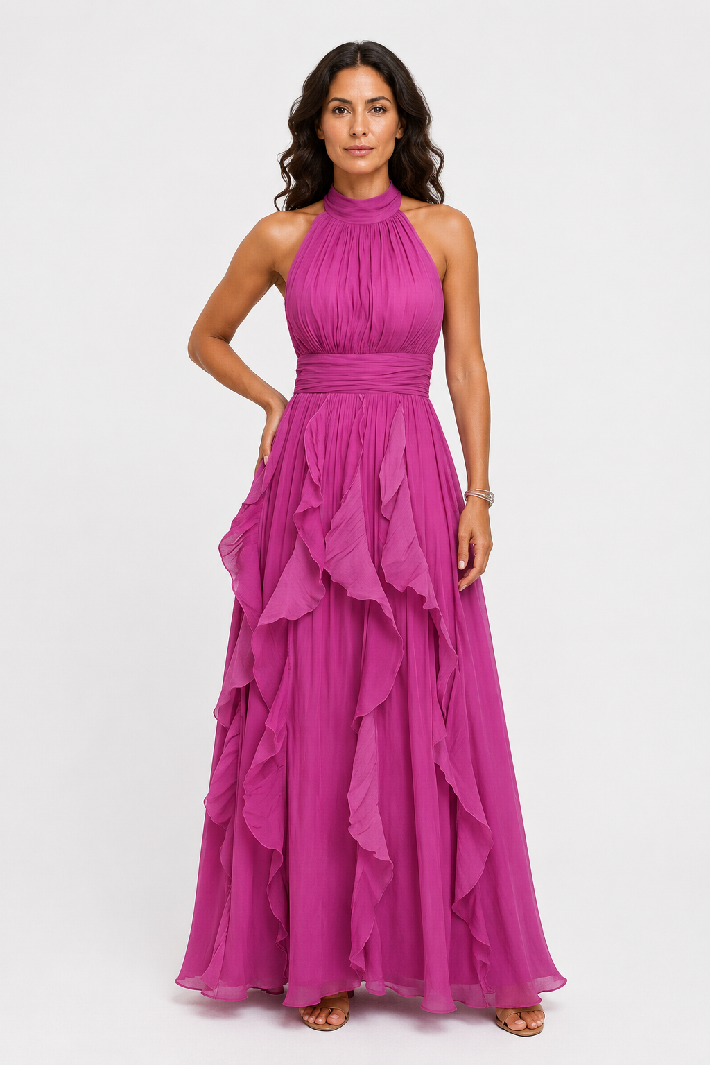 Vestido maxi con escote halter y volantes de caída fluida