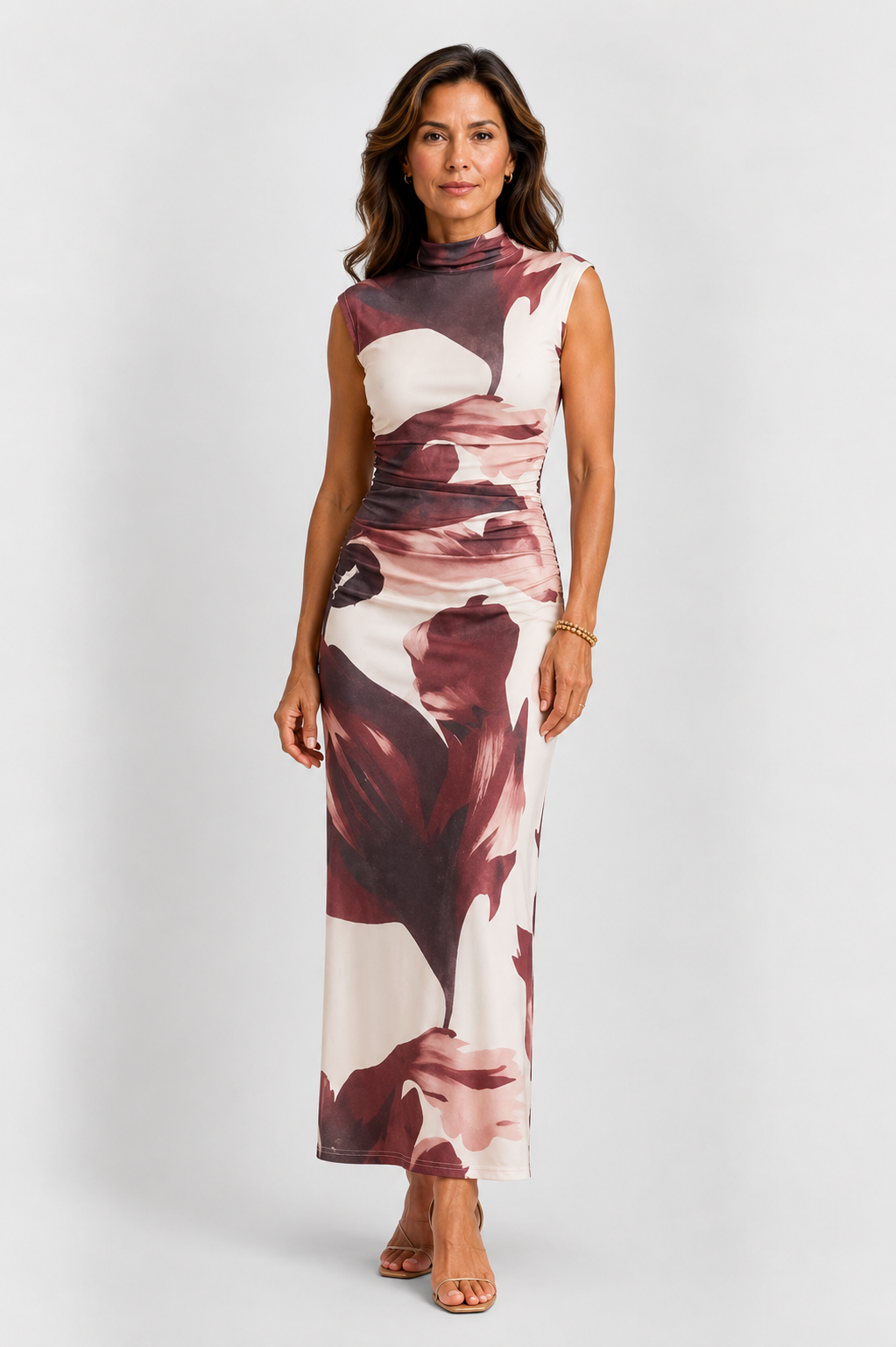 Vestido maxi sin mangas con cuello alto, estampado floral y cremallera en la espalda