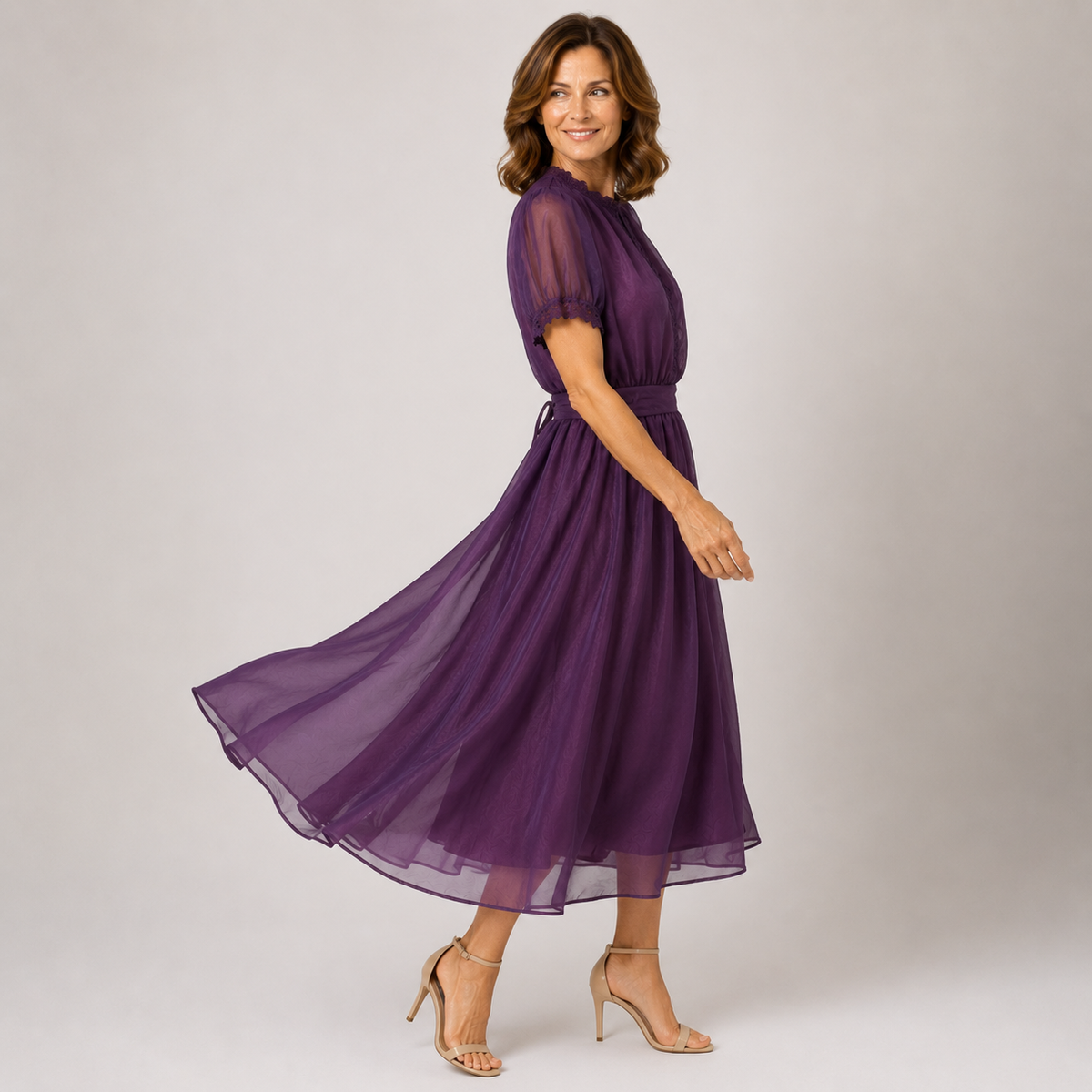 Flavia | Maxi Vestido con Escote en Gota y Borde de Encaje Chiffon
