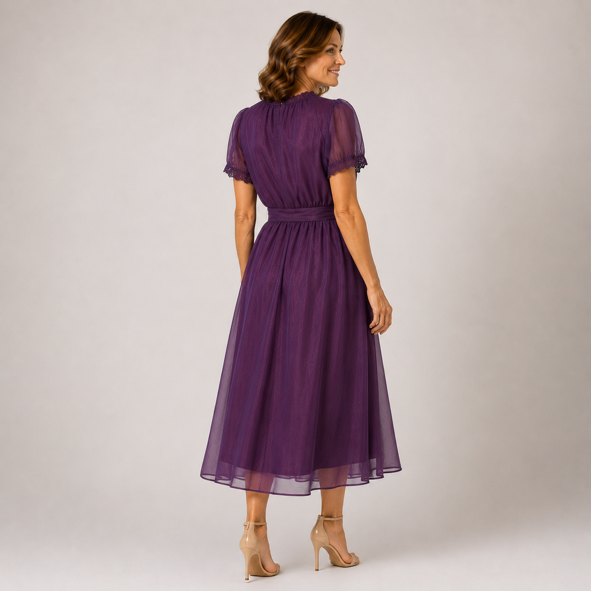 Flavia | Maxi Vestido con Escote en Gota y Borde de Encaje Chiffon