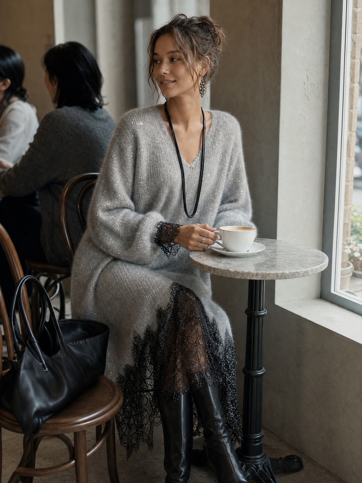 Gema | Vestido Midi de Punto Gris con Bajo de Encaje