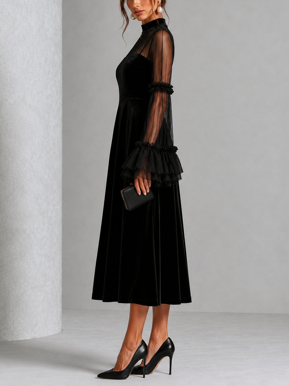 Berenice | Vestido Midi de Terciopelo con Mangas de Tul, Negro