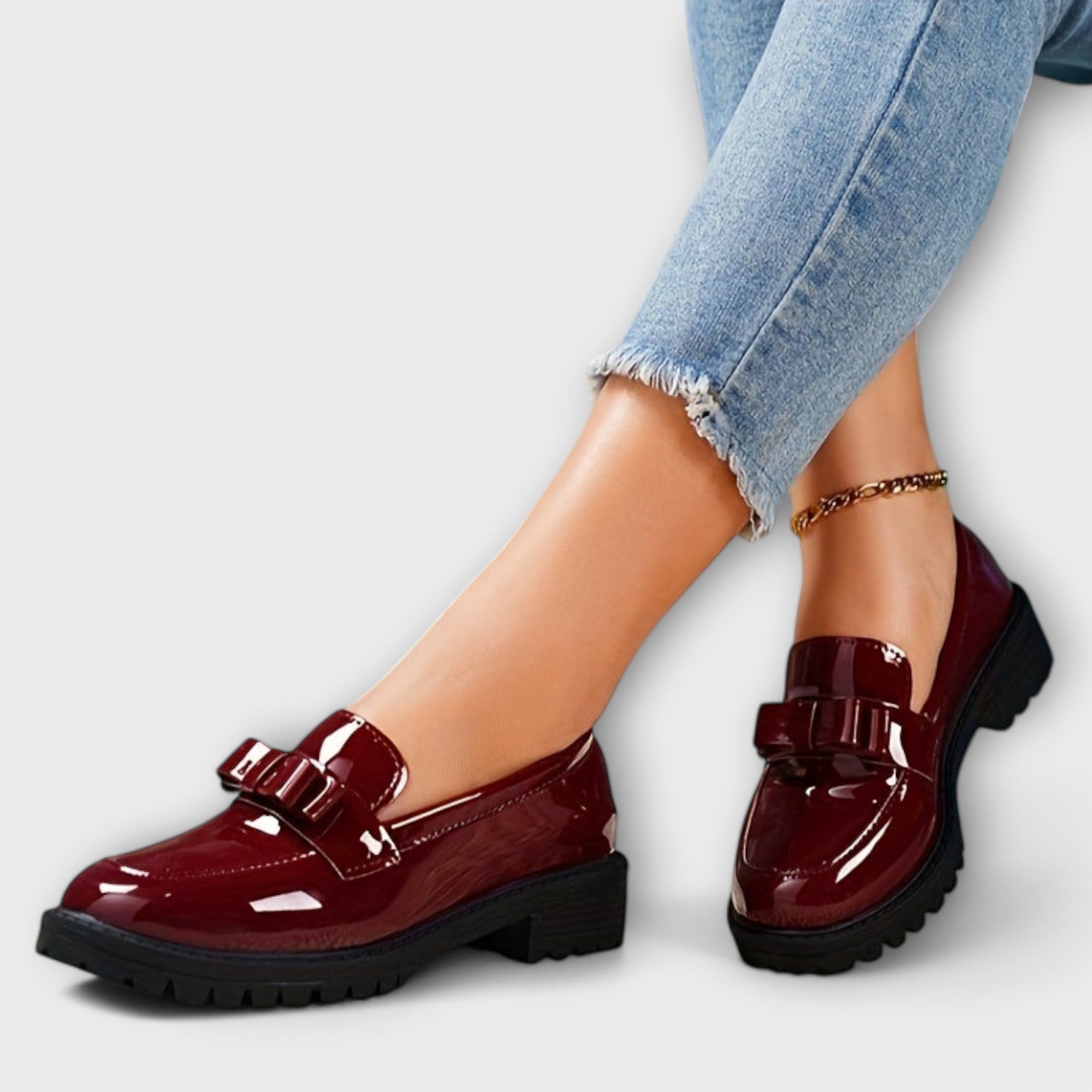 Blanca™ - Mocasines negros de charol con lazo