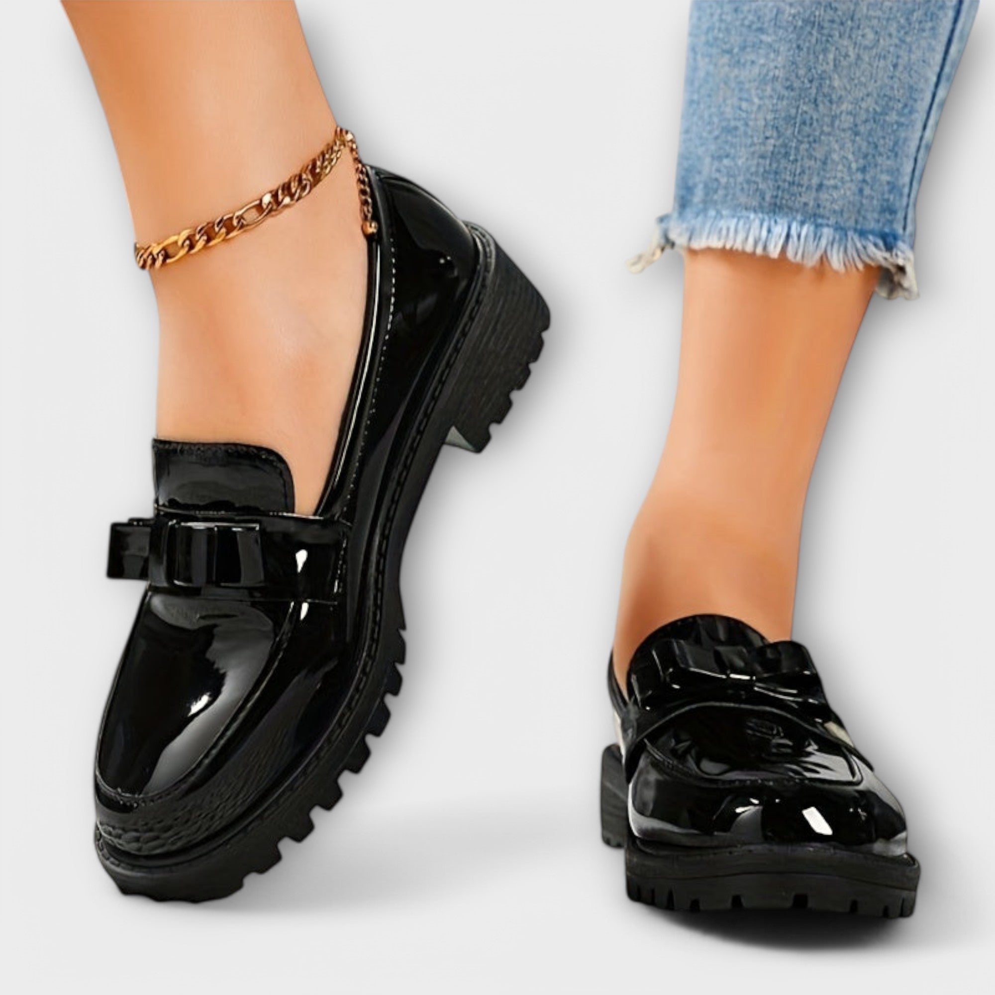 Blanca™ - Mocasines negros de charol con lazo