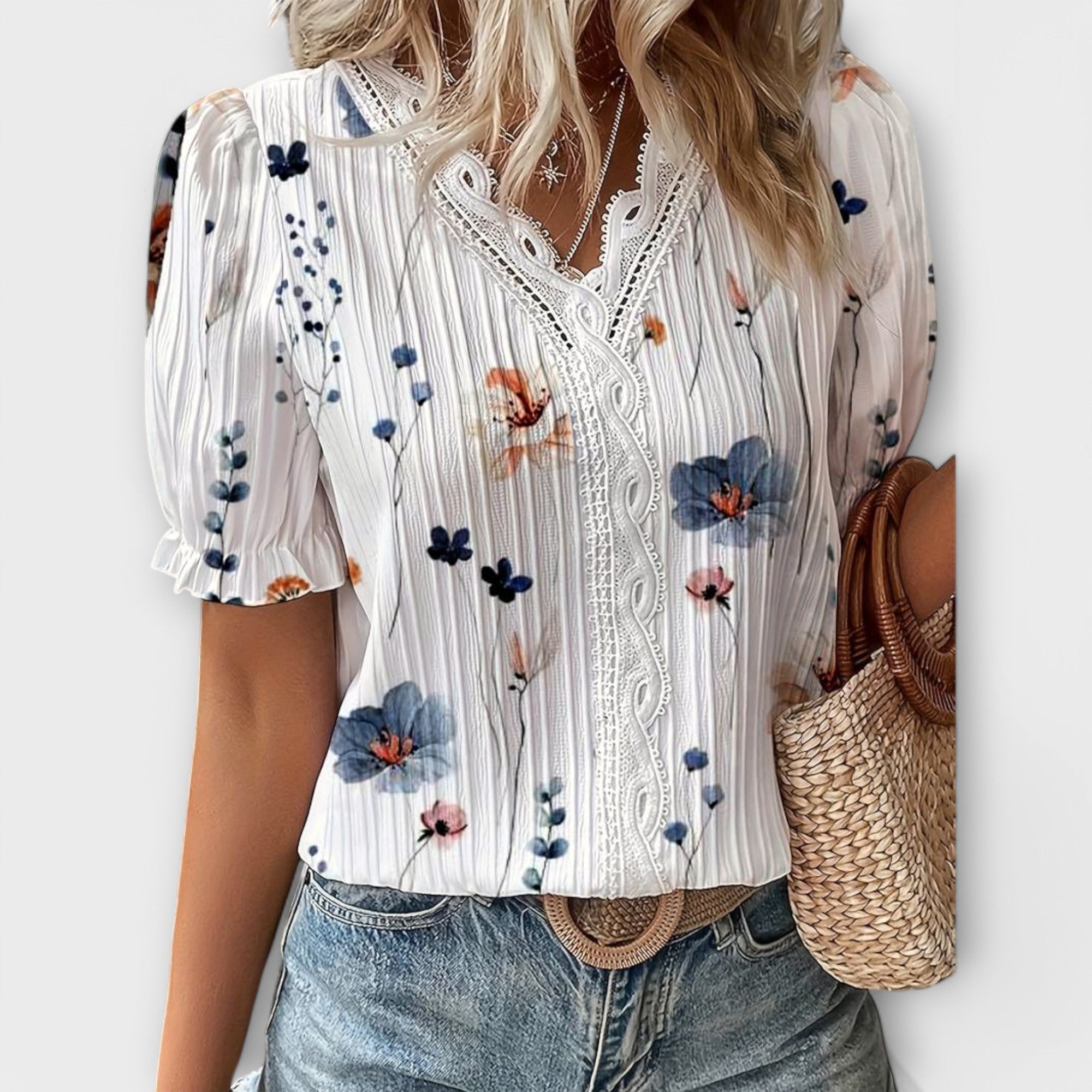 Emilia - Blusa con escote en V