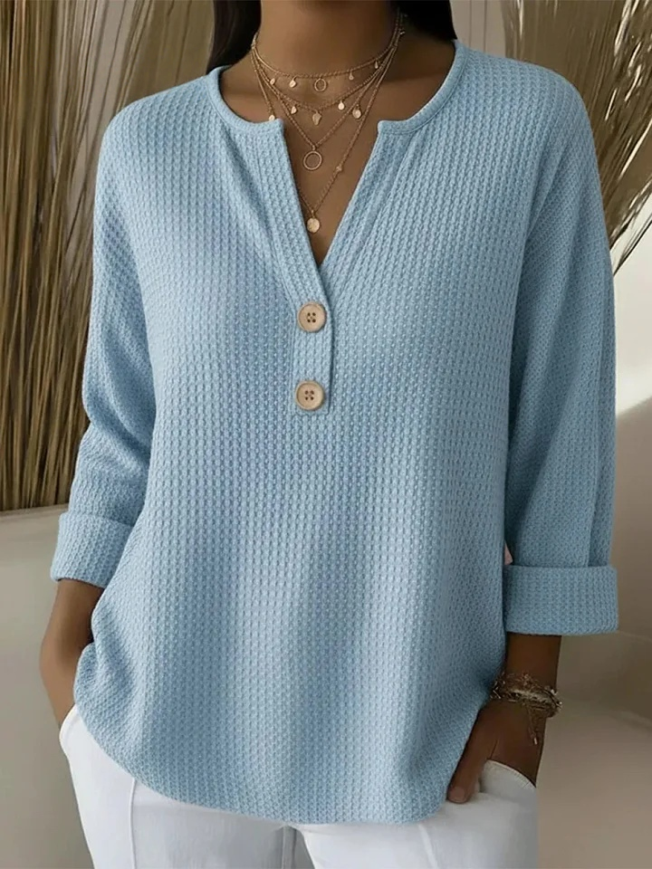 Lucía | Playera Henley texturizada con botones