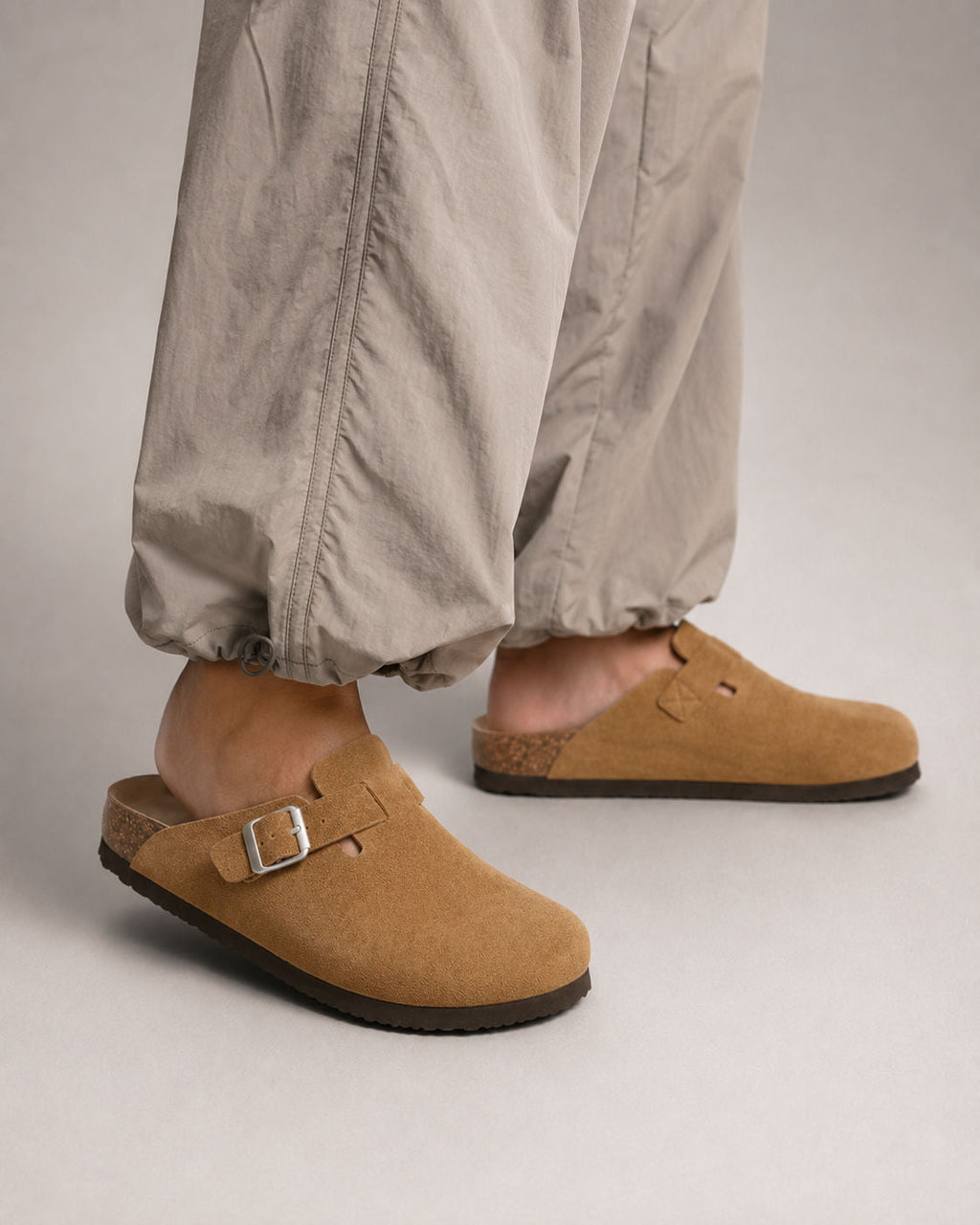 KASSEL™ | Zuecos de Ante con Plantilla Suave Premium