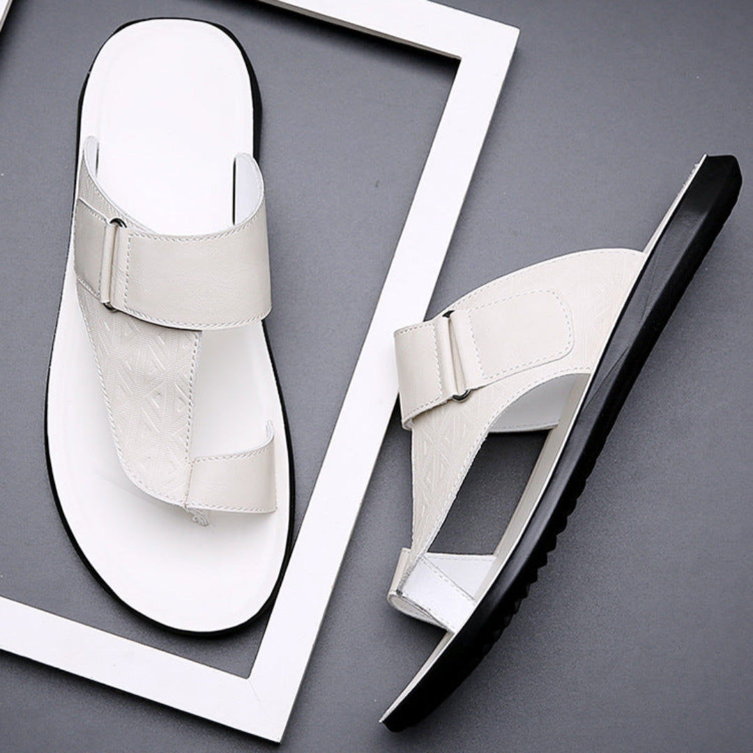 ASTON™ | Sandalias de Cuero con Tira en el Dedo