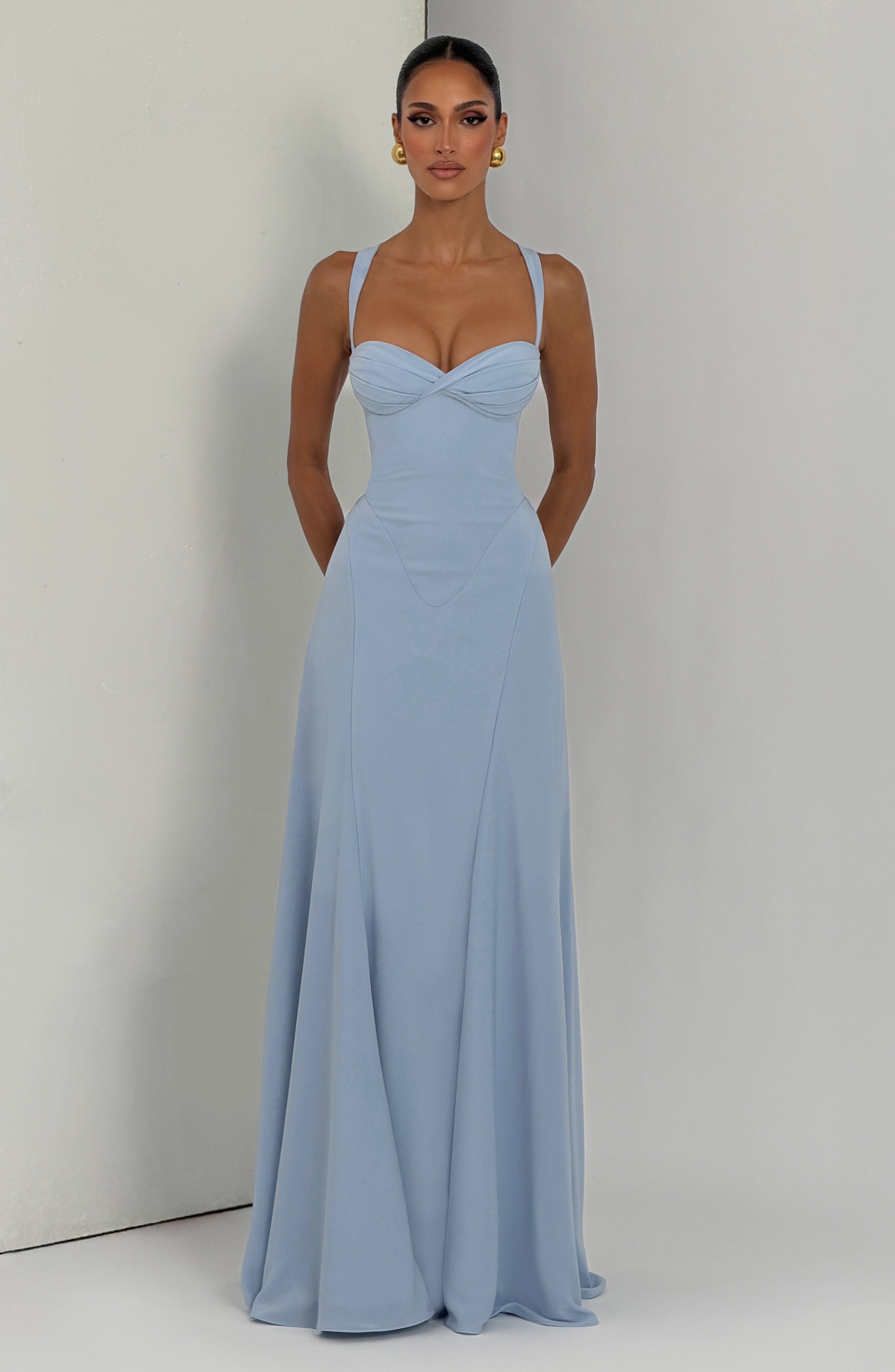 Vestido Leire™ | Maxi Satinado Escote Corazón - Best Seller