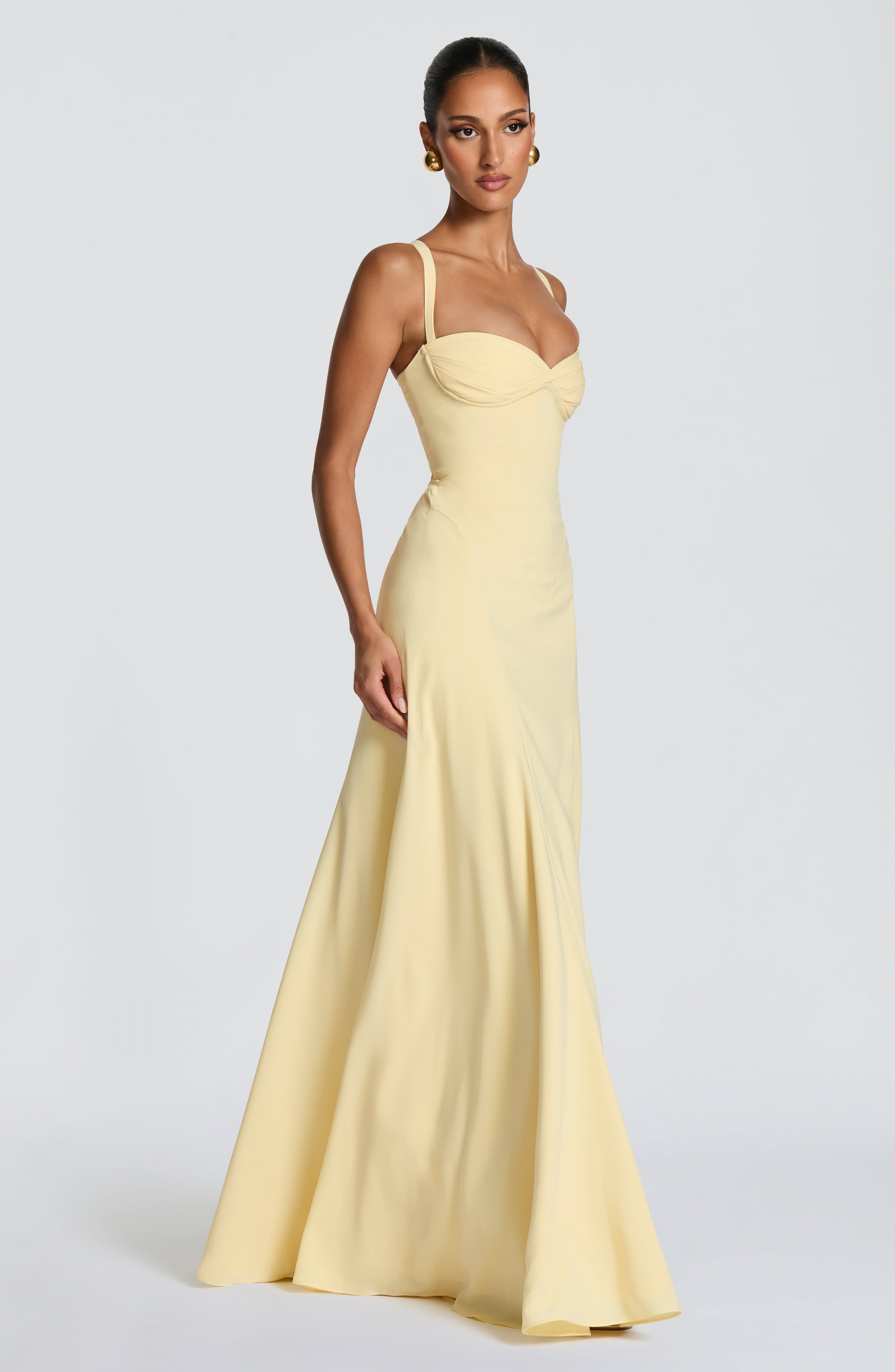 Vestido Leire™ | Maxi Satinado Escote Corazón - Best Seller