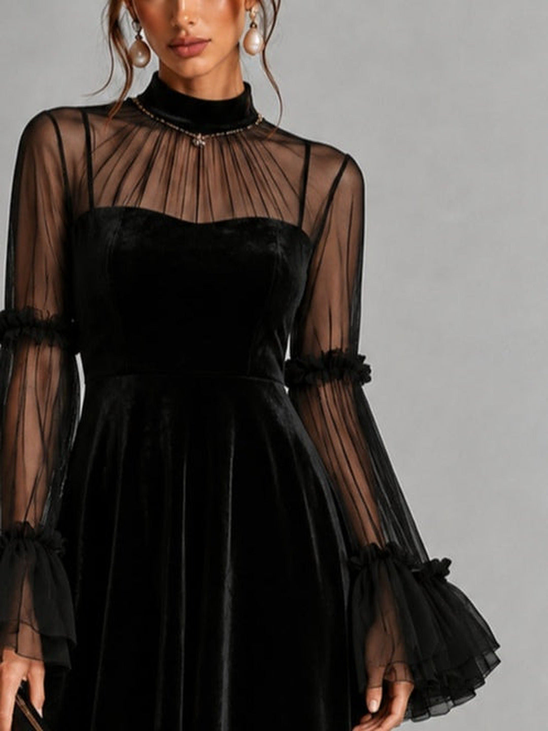 Berenice | Vestido Midi de Terciopelo con Mangas de Tul, Negro