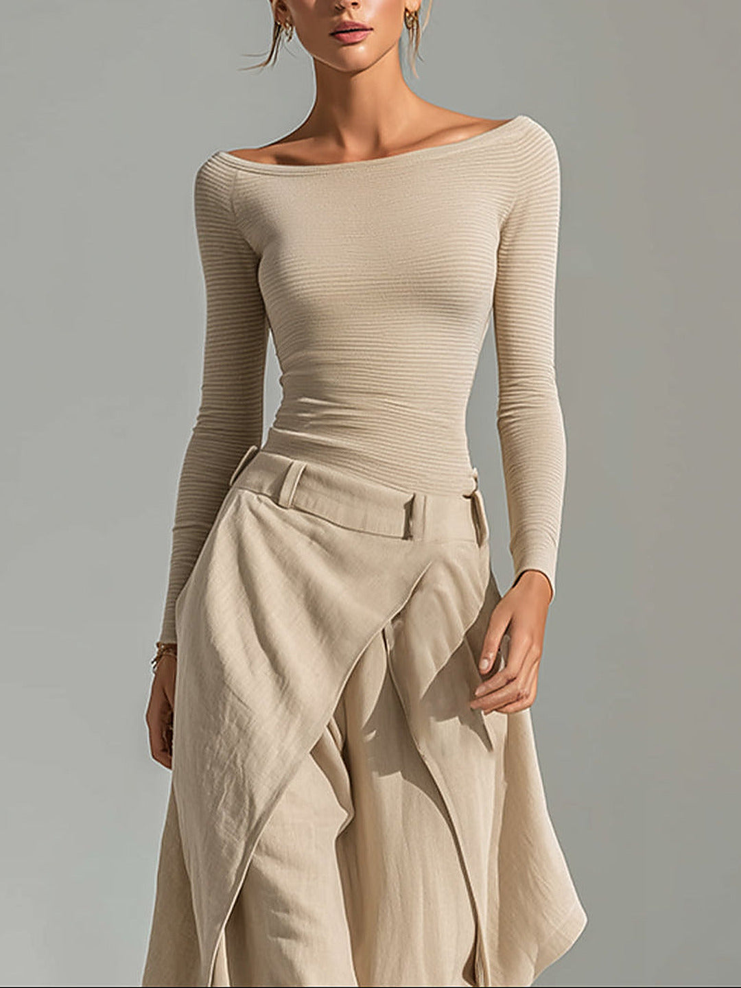 Orsola | Conjunto de Blusa Cuello Bote y Pantalón en Capas, Beige